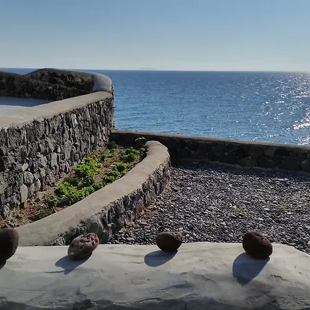 Abelomilos Exclusive