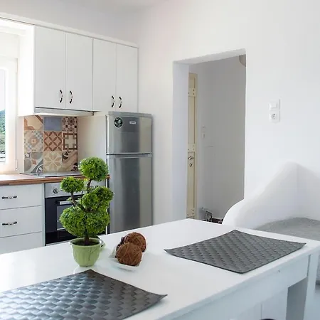 Abelomilos Exclusive Imerovigli (Santorini)