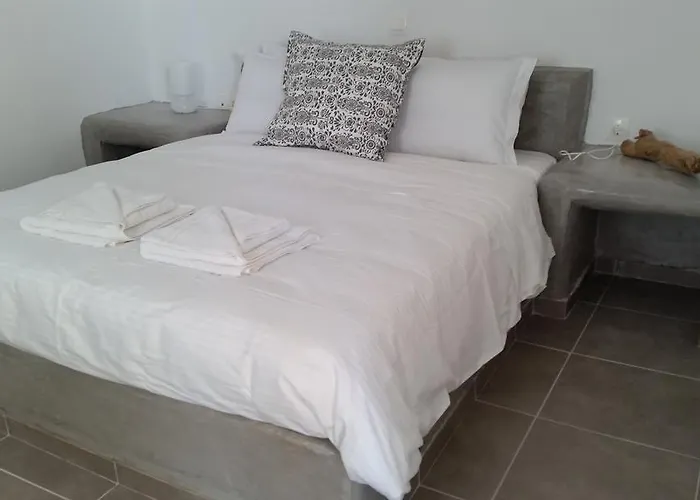 Abelomilos Exclusive * Imerovigli (Santorini)