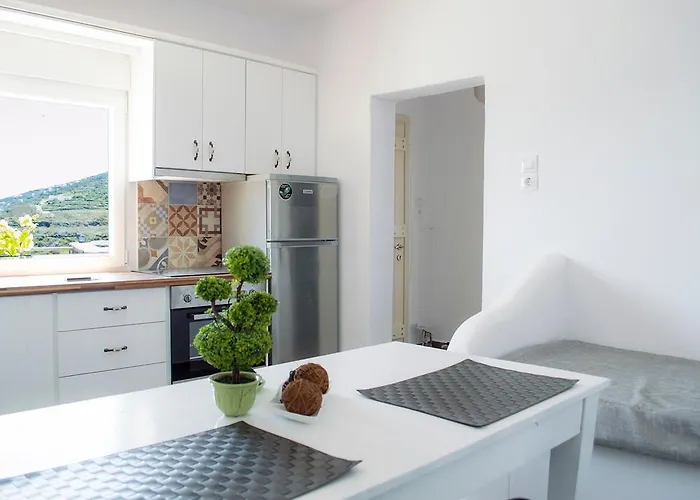 Abelomilos Exclusive Imerovigli (Santorini)