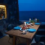 Abelomilos Exclusive