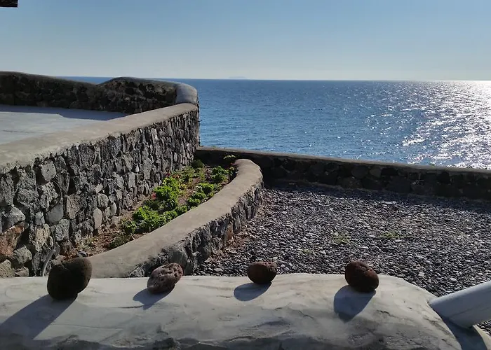 Abelomilos Exclusive